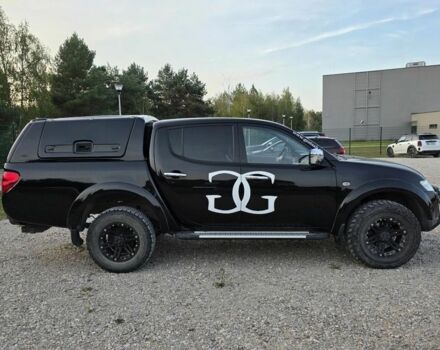 Черный Мицубиси Л 200, объемом двигателя 2.5 л и пробегом 213 тыс. км за 3006 $, фото 3 на Automoto.ua