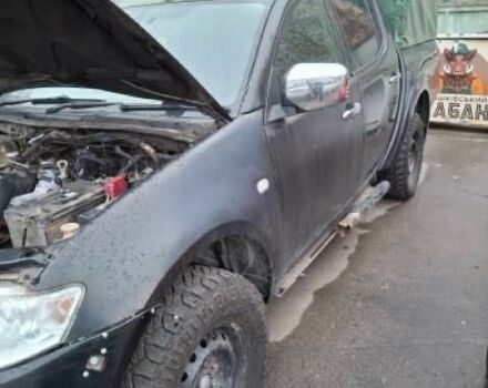 Чорний Міцубісі Л 200, об'ємом двигуна 2.5 л та пробігом 270 тис. км за 4500 $, фото 6 на Automoto.ua