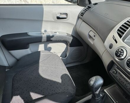 Черный Мицубиси Л 200, объемом двигателя 2.5 л и пробегом 93 тыс. км за 6600 $, фото 8 на Automoto.ua