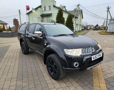 Черный Мицубиси Л 200, объемом двигателя 2.5 л и пробегом 114 тыс. км за 8748 $, фото 4 на Automoto.ua