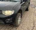 Черный Мицубиси Л 200, объемом двигателя 2.48 л и пробегом 295 тыс. км за 14800 $, фото 26 на Automoto.ua