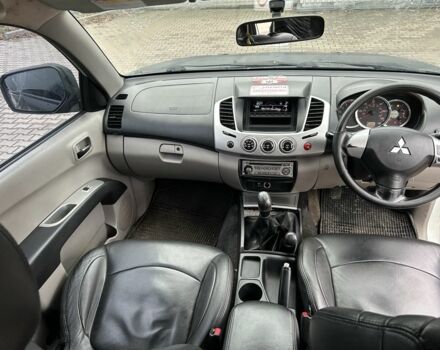 Чорний Міцубісі Л 200, об'ємом двигуна 2.5 л та пробігом 128 тис. км за 5650 $, фото 10 на Automoto.ua