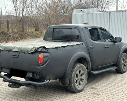 Чорний Міцубісі Л 200, об'ємом двигуна 2.5 л та пробігом 128 тис. км за 5650 $, фото 2 на Automoto.ua