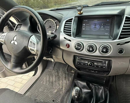 Міцубісі Л 200 2013 у Одесі на Automoto.ua Чорний Міцубісі Л 200, об'ємом двигуна 2.48 л та пробігом 94 тис. км за 14800 $, фото 12 на Automoto.ua