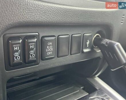 Чорний Міцубісі Л 200, об'ємом двигуна 2.4 л та пробігом 205 тис. км за 20900 $, фото 16 на Automoto.ua