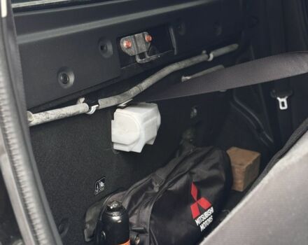 Черный Мицубиси Л 200, объемом двигателя 2.4 л и пробегом 186 тыс. км за 22200 $, фото 21 на Automoto.ua