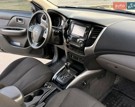 Чорний Міцубісі Л 200, об'ємом двигуна 2.44 л та пробігом 190 тис. км за 19900 $, фото 24 на Automoto.ua