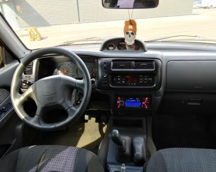 Чорний Міцубісі Л 200, об'ємом двигуна 2.5 л та пробігом 260 тис. км за 7000 $, фото 6 на Automoto.ua