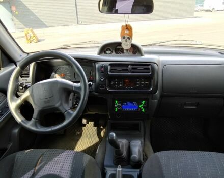 Чорний Міцубісі Л 200, об'ємом двигуна 2.5 л та пробігом 260 тис. км за 7000 $, фото 7 на Automoto.ua