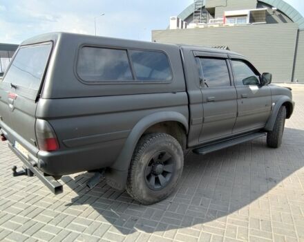 Чорний Міцубісі Л 200, об'ємом двигуна 2.5 л та пробігом 260 тис. км за 7000 $, фото 8 на Automoto.ua