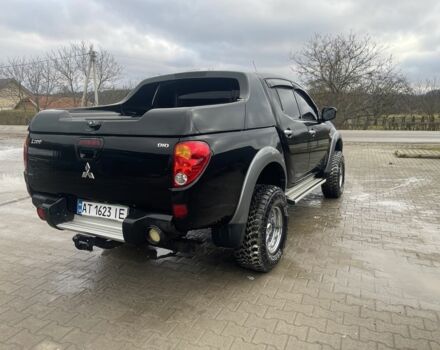 Чорний Міцубісі Л 200, об'ємом двигуна 2.5 л та пробігом 370 тис. км за 12750 $, фото 2 на Automoto.ua
