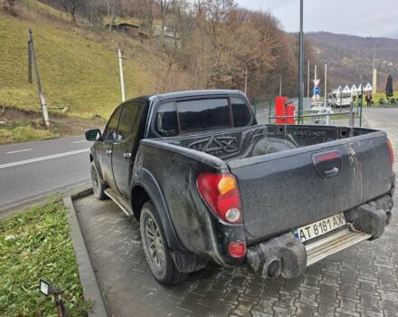 Черный Мицубиси Л 200, объемом двигателя 0 л и пробегом 299 тыс. км за 9500 $, фото 2 на Automoto.ua