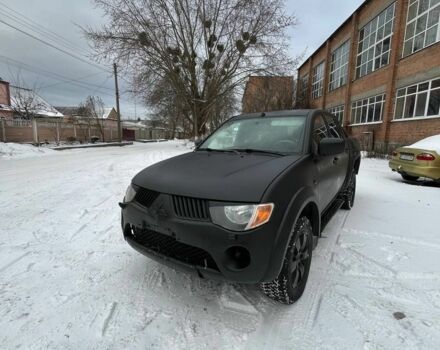 Чорний Міцубісі Л 200, об'ємом двигуна 2.5 л та пробігом 99 тис. км за 5500 $, фото 1 на Automoto.ua
