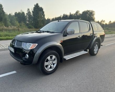 Чорний Міцубісі Л 200, об'ємом двигуна 2.5 л та пробігом 210 тис. км за 5455 $, фото 1 на Automoto.ua