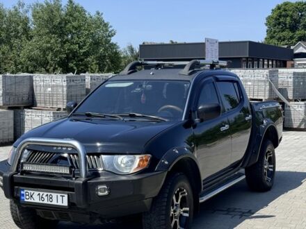 Мицубиси Л 200 2007 в Рокитное на Automoto.ua Черный Мицубиси Л 200, объемом двигателя 2.5 л и пробегом 320 тыс. км за 11200 $, фото 1 на Automoto.ua