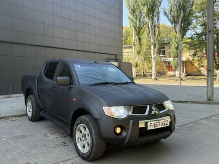 Мицубиси Л 200 2007 в Черновцах на Automoto.ua Черный Мицубиси Л 200, объемом двигателя 2.5 л и пробегом 125 тыс. км за 5600 $, фото 1 на Automoto.ua