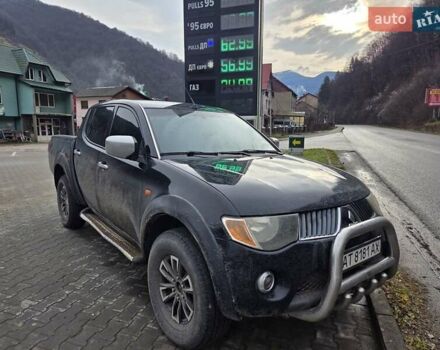 Черный Мицубиси Л 200, объемом двигателя 2.5 л и пробегом 299 тыс. км за 8999 $, фото 1 на Automoto.ua