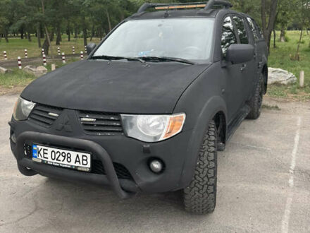 Мицубиси Л 200 2008 в Павлограде на Automoto.ua Черный Мицубиси Л 200, объемом двигателя 2.5 л и пробегом 480 тыс. км за 11200 $, фото 1 на Automoto.ua