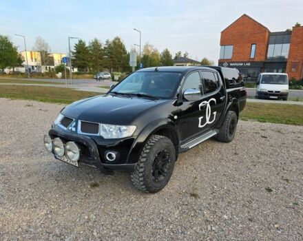 Чорний Міцубісі Л 200, об'ємом двигуна 2.5 л та пробігом 213 тис. км за 3006 $, фото 1 на Automoto.ua