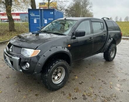 Чорний Міцубісі Л 200, об'ємом двигуна 2.5 л та пробігом 155 тис. км за 5481 $, фото 1 на Automoto.ua