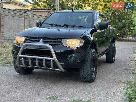 Міцубісі Л 200 2010 у Одесі на Automoto.ua Чорний Міцубісі Л 200, об'ємом двигуна 2.48 л та пробігом 204 тис. км за 12800 $, фото 1 на Automoto.ua