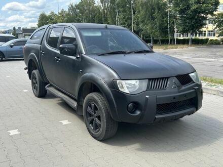 Мицубиси Л 200 2010 в Белой Церкве на Automoto.ua Черный Мицубиси Л 200, объемом двигателя 2.5 л и пробегом 200 тыс. км за 5150 $, фото 1 на Automoto.ua