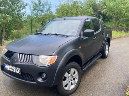 Мицубиси Л 200 2010 в Днепре (Днепропетровске) на Automoto.ua Черный Мицубиси Л 200, объемом двигателя 2.5 л и пробегом 256 тыс. км за 4800 $, фото 1 на Automoto.ua