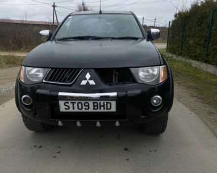 Чорний Міцубісі Л 200, об'ємом двигуна 2.5 л та пробігом 98 тис. км за 5500 $, фото 1 на Automoto.ua