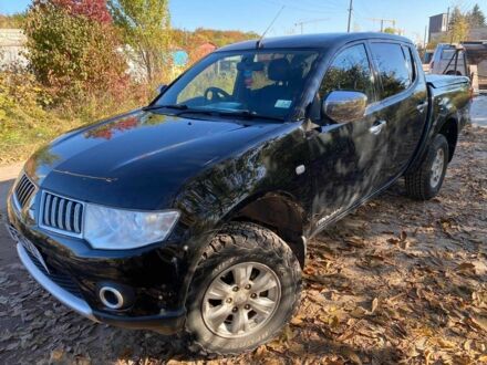 Мицубиси Л 200 2013 в Львове на Automoto.ua Черный Мицубиси Л 200, объемом двигателя 2.5 л и пробегом 163 тыс. км за 7600 $, фото 1 на Automoto.ua