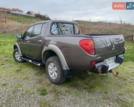 Коричневый Мицубиси Л 200, объемом двигателя 2.48 л и пробегом 251 тыс. км за 15500 $, фото 12 на Automoto.ua