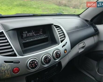 Коричневый Мицубиси Л 200, объемом двигателя 2.48 л и пробегом 251 тыс. км за 15500 $, фото 8 на Automoto.ua