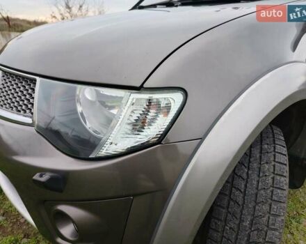 Коричневый Мицубиси Л 200, объемом двигателя 2.48 л и пробегом 251 тыс. км за 15500 $, фото 15 на Automoto.ua