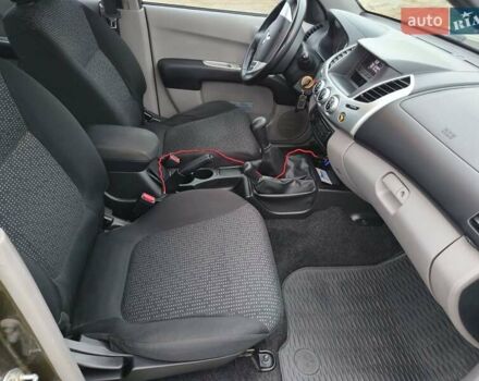 Коричневый Мицубиси Л 200, объемом двигателя 2.48 л и пробегом 251 тыс. км за 15500 $, фото 5 на Automoto.ua