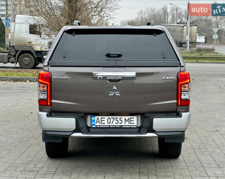 Коричневий Міцубісі Л 200, об'ємом двигуна 2.44 л та пробігом 107 тис. км за 29999 $, фото 3 на Automoto.ua