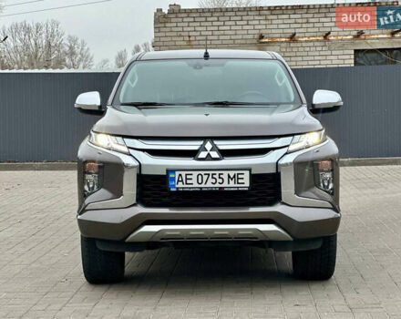 Коричневий Міцубісі Л 200, об'ємом двигуна 2.44 л та пробігом 107 тис. км за 29999 $, фото 2 на Automoto.ua