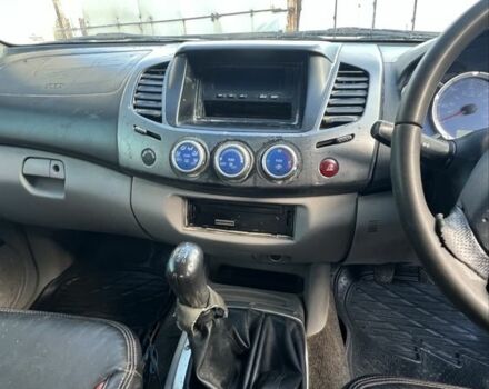 Мицубиси Л 200 2008 в Коломые на Automoto.ua Красный Мицубиси Л 200, объемом двигателя 2.5 л и пробегом 197 тыс. км за 6409 $, фото 7 на Automoto.ua