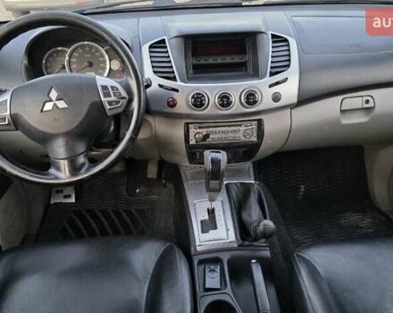 Мицубиси Л 200, объемом двигателя 2.48 л и пробегом 273 тыс. км за 3600 $, фото 7 на Automoto.ua