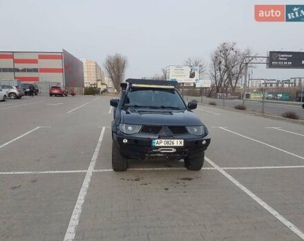 Мицубиси Л 200, объемом двигателя 2.5 л и пробегом 225 тыс. км за 15700 $, фото 3 на Automoto.ua