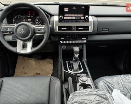 купити нове авто Міцубісі Л 200 2024 року від офіційного дилера Mitsubishi Motors «Соллі-Плюс» Міцубісі фото