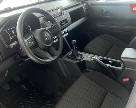 Мицубиси Л 200, объемом двигателя 2.44 л и пробегом 0 тыс. км за 43245 $, фото 12 на Automoto.ua