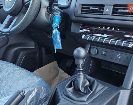 Мицубиси Л 200, объемом двигателя 2.44 л и пробегом 0 тыс. км за 43287 $, фото 16 на Automoto.ua