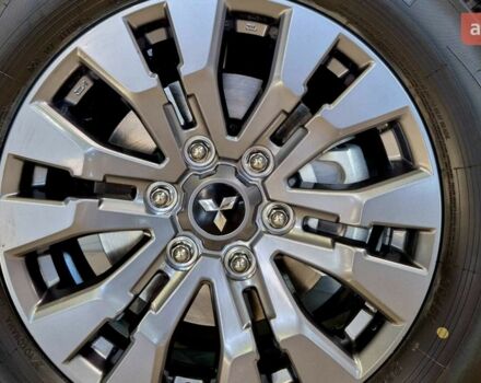 купить новое авто Мицубиси Л 200 2025 года от официального дилера Ньютон Авто Місто Мицубиси фото