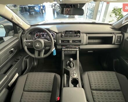 купить новое авто Мицубиси Л 200 2025 года от официального дилера Автоцентр AUTO.RIA Мицубиси фото