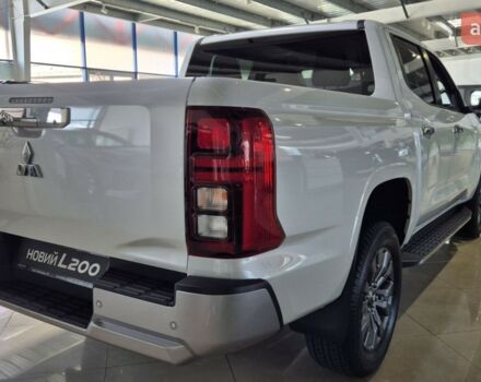 купить новое авто Мицубиси Л 200 2025 года от официального дилера Ньютон Авто Місто Мицубиси фото
