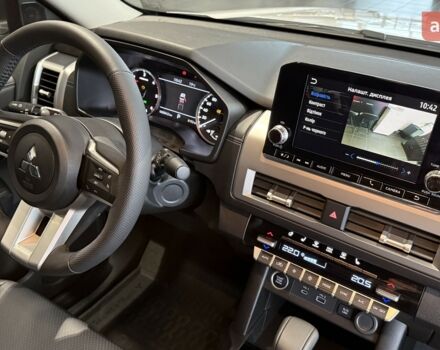 купить новое авто Мицубиси Л 200 2025 года от официального дилера Автоцентр AUTO.RIA Мицубиси фото