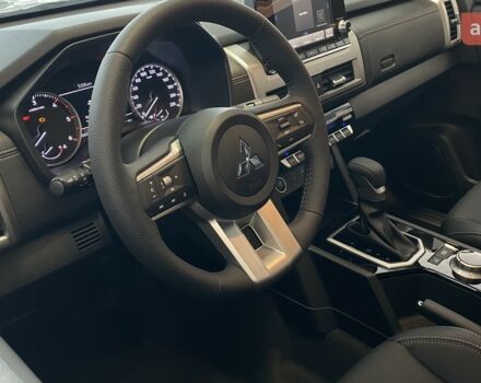 Мицубиси Л 200, объемом двигателя 2.44 л и пробегом 0 тыс. км за 53154 $, фото 6 на Automoto.ua