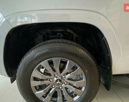 Мицубиси Л 200, объемом двигателя 2.44 л и пробегом 0 тыс. км за 53154 $, фото 3 на Automoto.ua