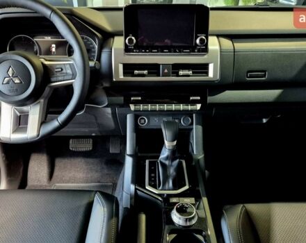 купить новое авто Мицубиси Л 200 2025 года от официального дилера Ньютон Авто Місто Мицубиси фото