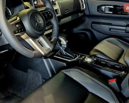 купить новое авто Мицубиси Л 200 2025 года от официального дилера Ньютон Авто Місто Мицубиси фото