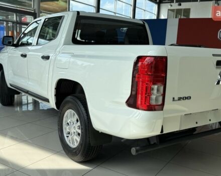 Мицубиси Л 200, объемом двигателя 2.44 л и пробегом 0 тыс. км за 44431 $, фото 6 на Automoto.ua